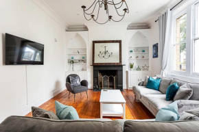 Clapham Charm 2-Bedroom Beauty
